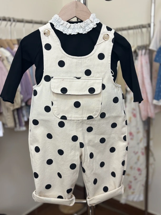 波点背带裤套装(含打底)