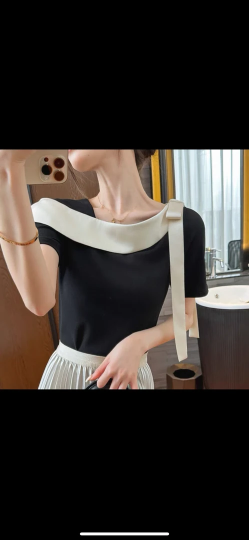 荷叶领修身型斜领拼接T恤黑白减龄短款小众短袖百搭