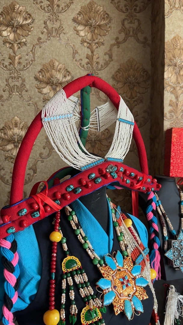 藏民族特色服装配套头饰