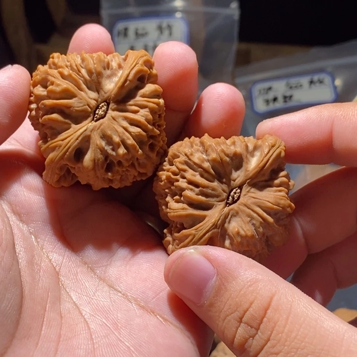 A***2吊坠文玩核桃43全品南疆