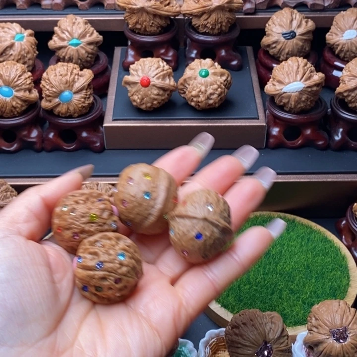 襄***果文玩核桃吊坠木鱼猫耳朵