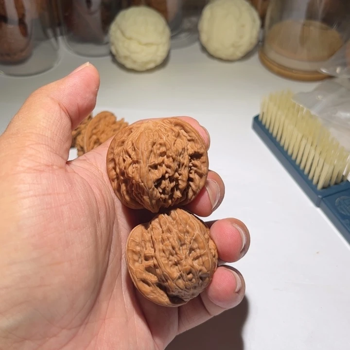 江***空吊坠文玩核桃狮子头核桃