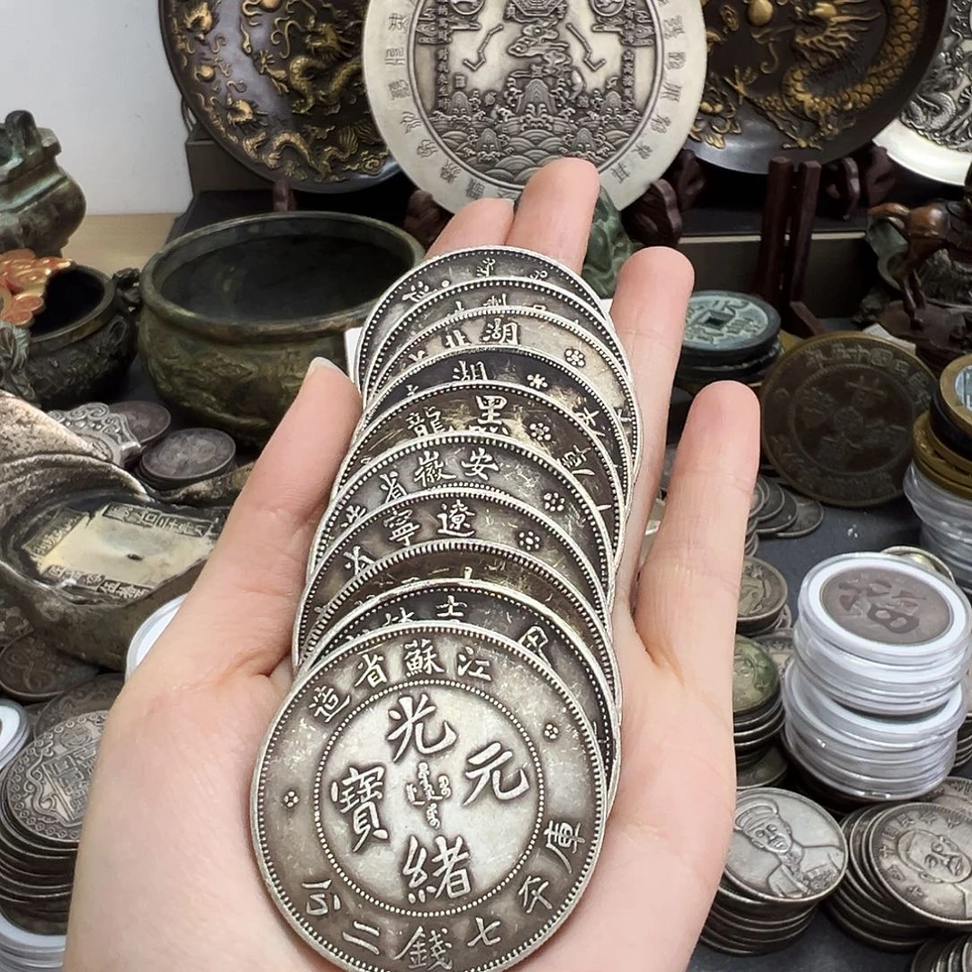 金属复古风格摆件