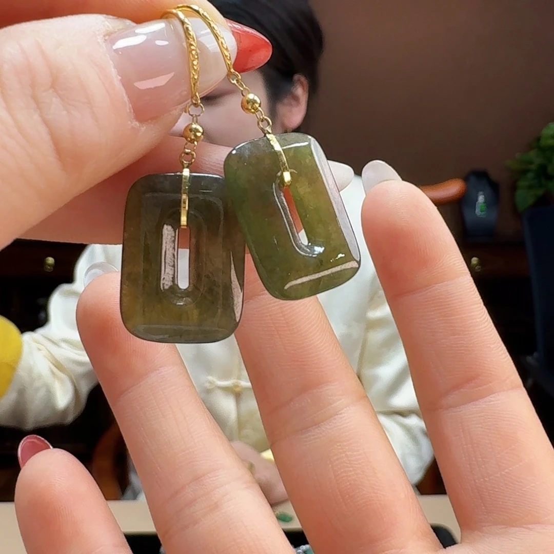 翡翠耳饰18K金镶嵌耳饰