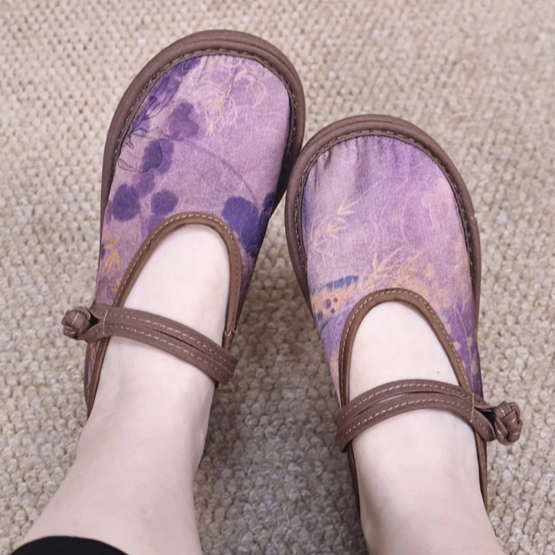 秋季新款新桑蚕丝锦缎中式纯手工千层底布鞋一脚蹬盘扣女鞋复古风