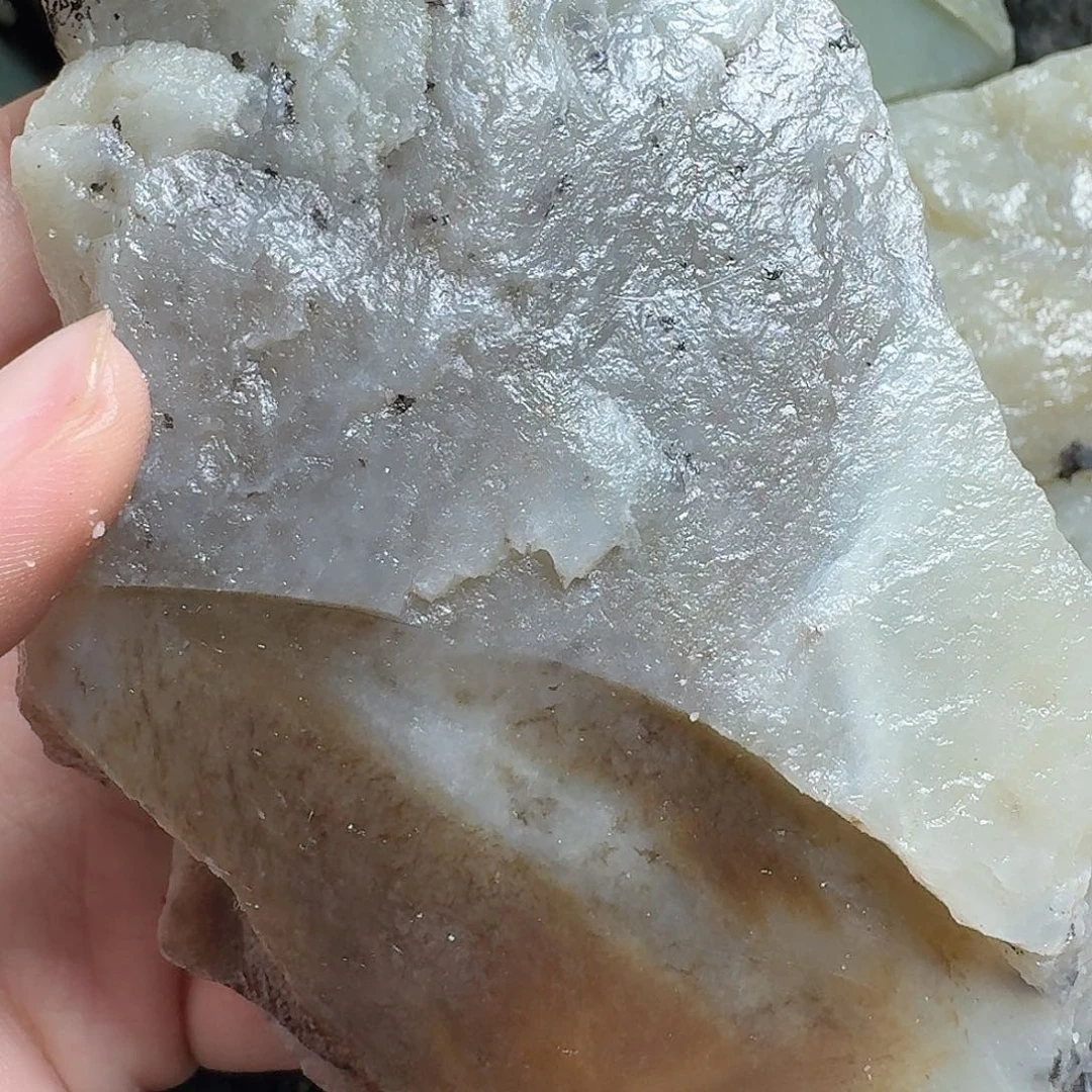 和田玉（糖玉）未镶嵌颈饰