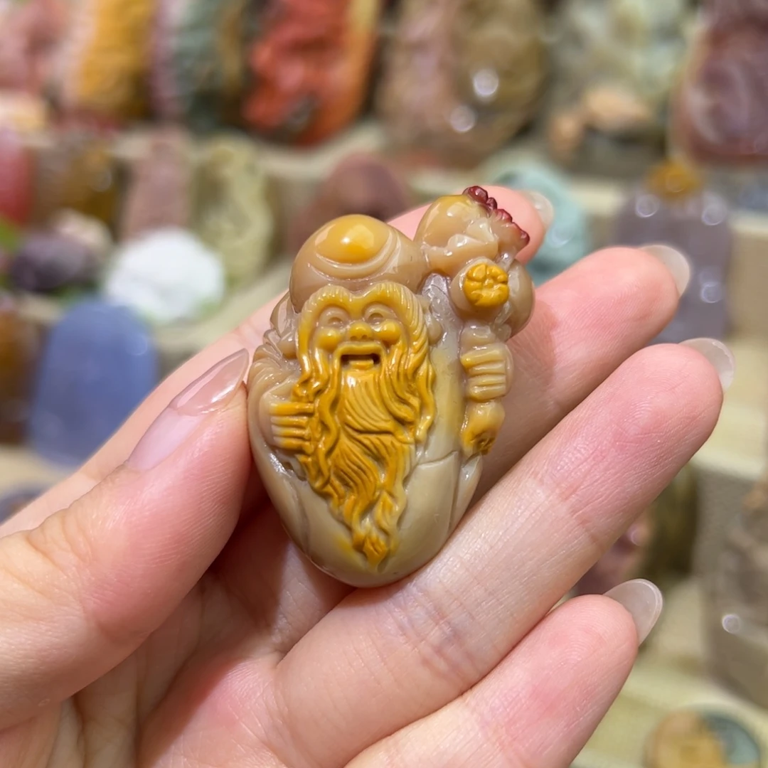 人***途颈饰未镶嵌石英质玉