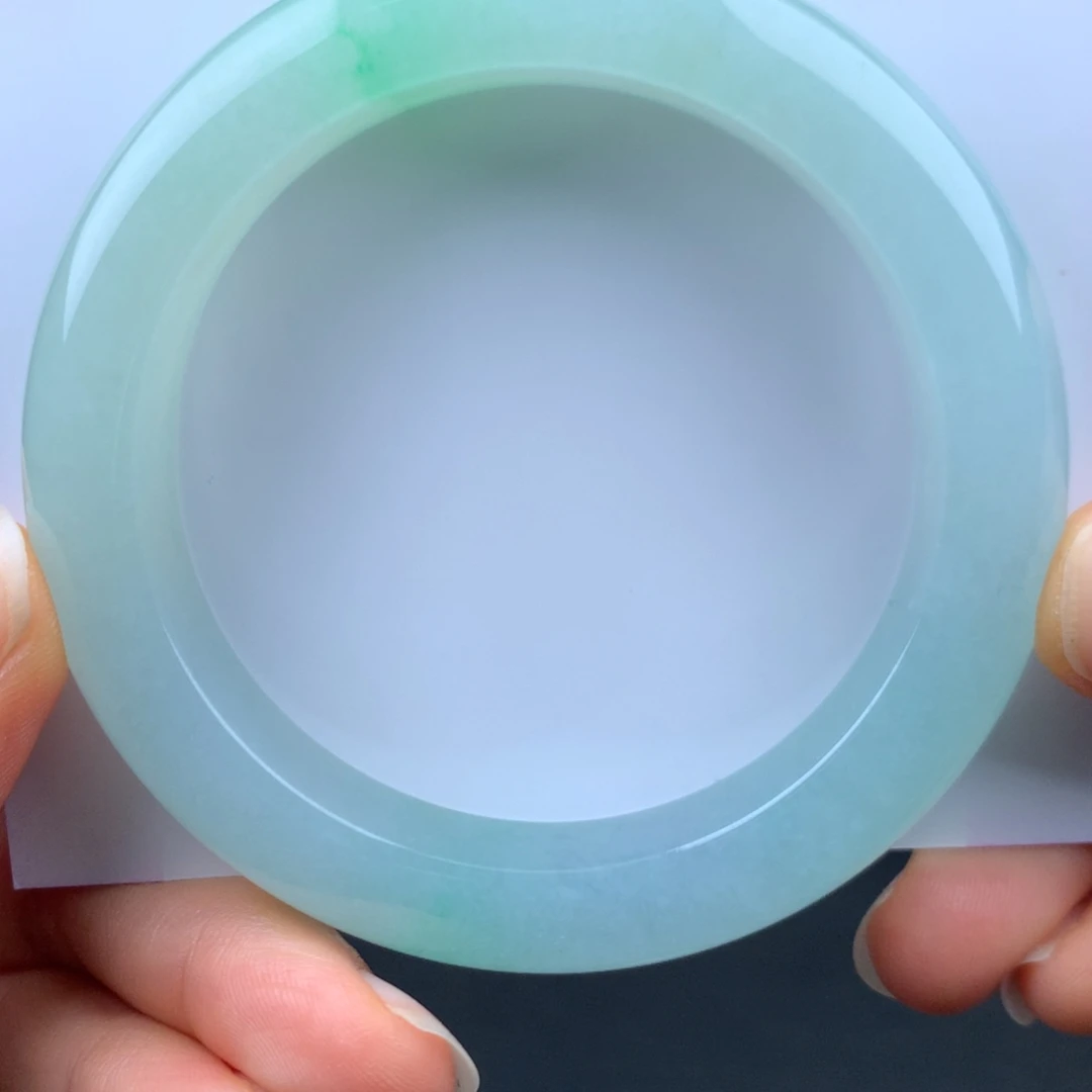 翡翠未镶嵌手镯苹果绿完美