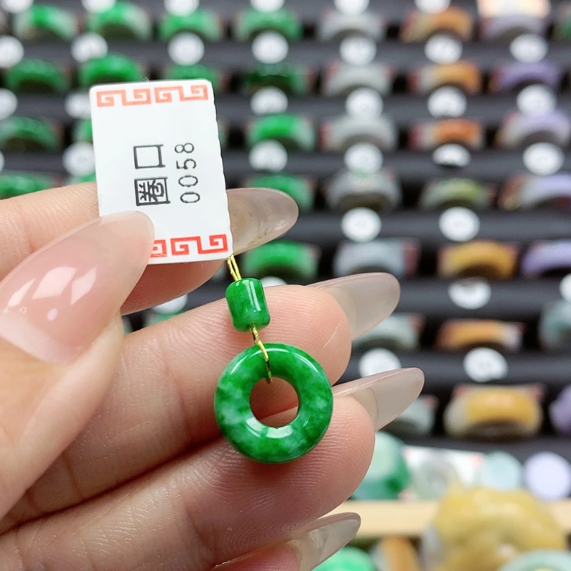 【闪购商品】翡翠戒指未镶嵌甜甜圈