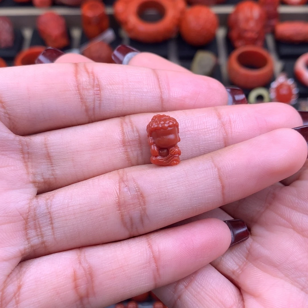南红玛瑙未镶嵌无相佛8+