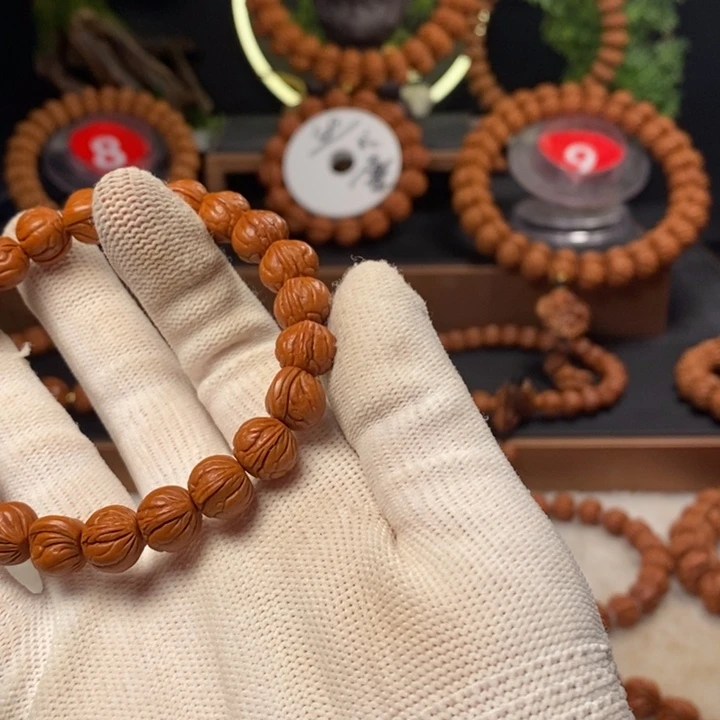 桃核吊坠陈****?秦岭龙纹