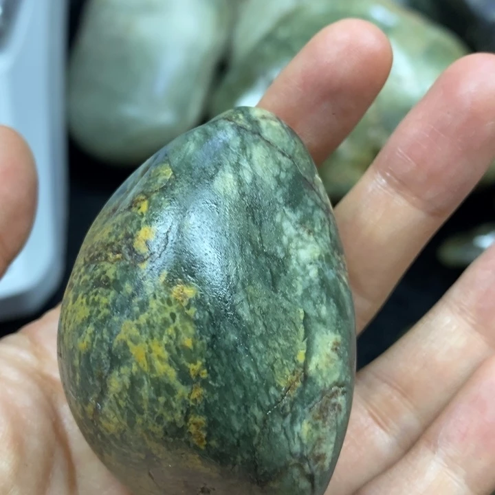 未镶嵌和田玉（糖玉）挂件