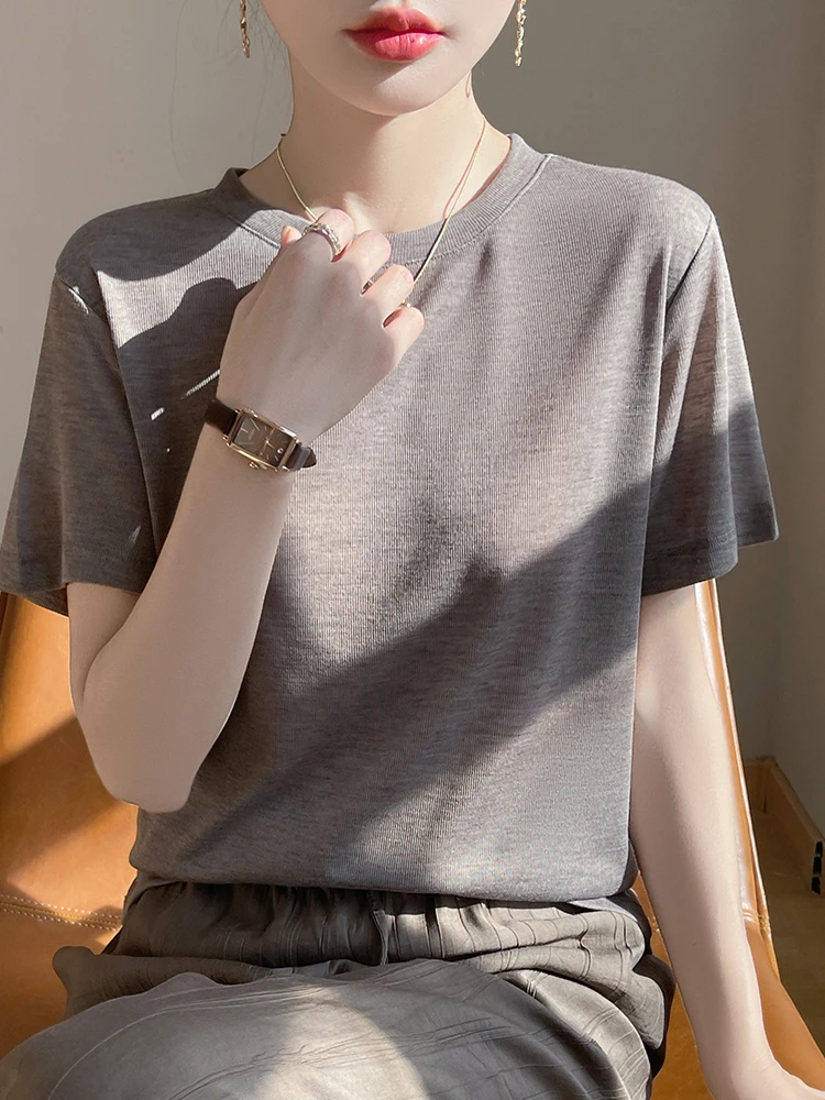 夏季短袖通勤风圆领常规T恤百搭显瘦设计感
