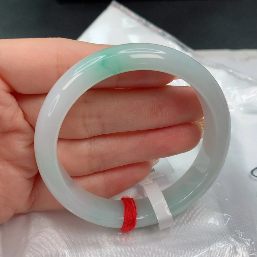 翡翠手镯未镶嵌52-53 白底青