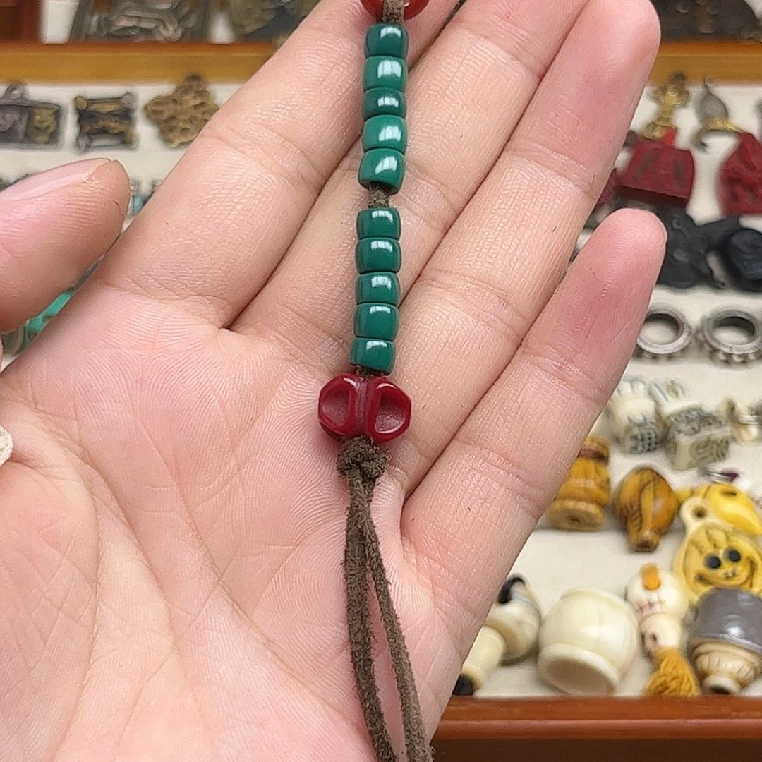 无***攀铜铁合金类藏地精美配饰