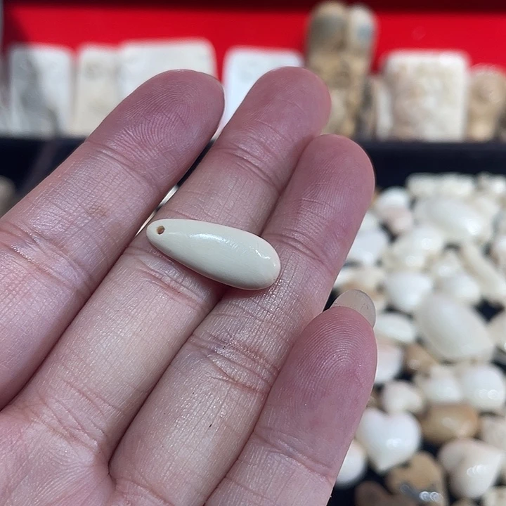 泥塑不打孔联系客服