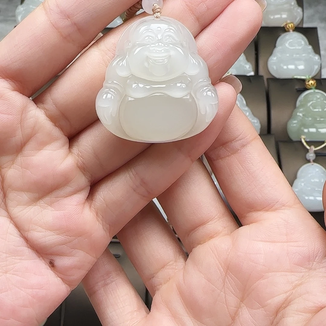 吊坠(赠链)未镶嵌和田玉