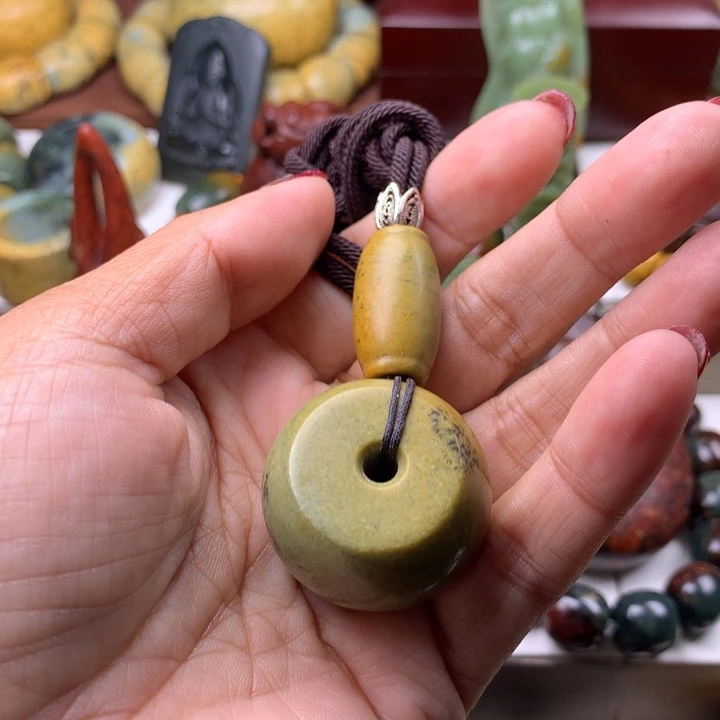 岫岩河磨玉（透闪石质玉）吊坠(不含链)未镶嵌小*儿