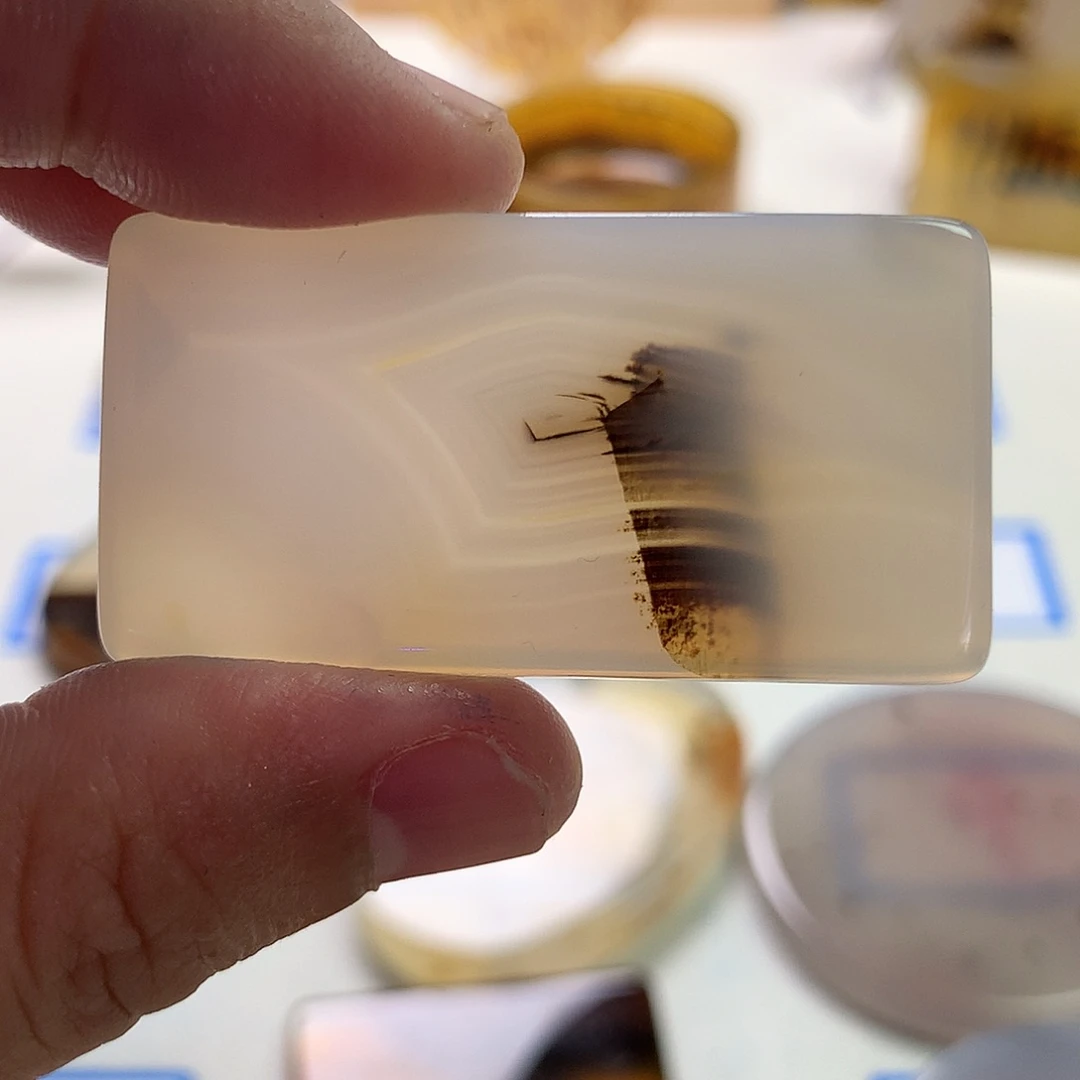 玛瑙/玉髓未镶嵌珠宝半成品