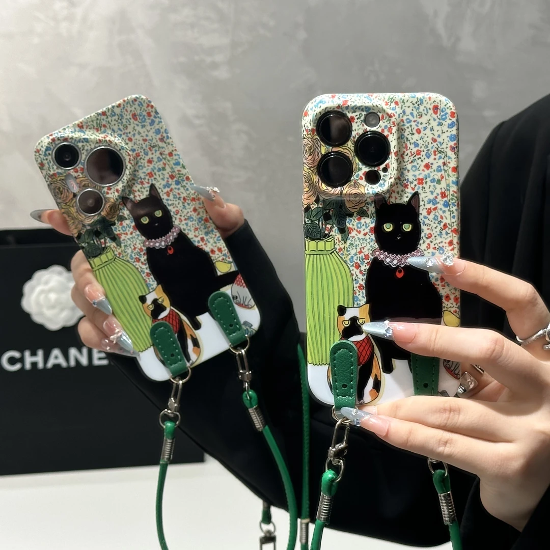 奥菲顿瓷娃猫咪绿挂绳适用苹果16菲林手机壳华为P70vivoppo小米15