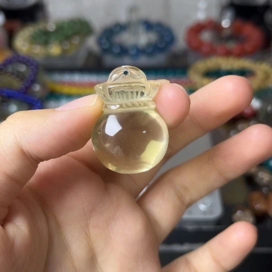 水晶颈饰未镶嵌矿坑2