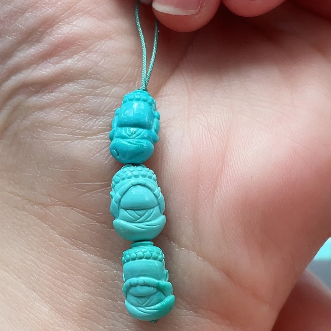 绿松石颈饰未镶嵌