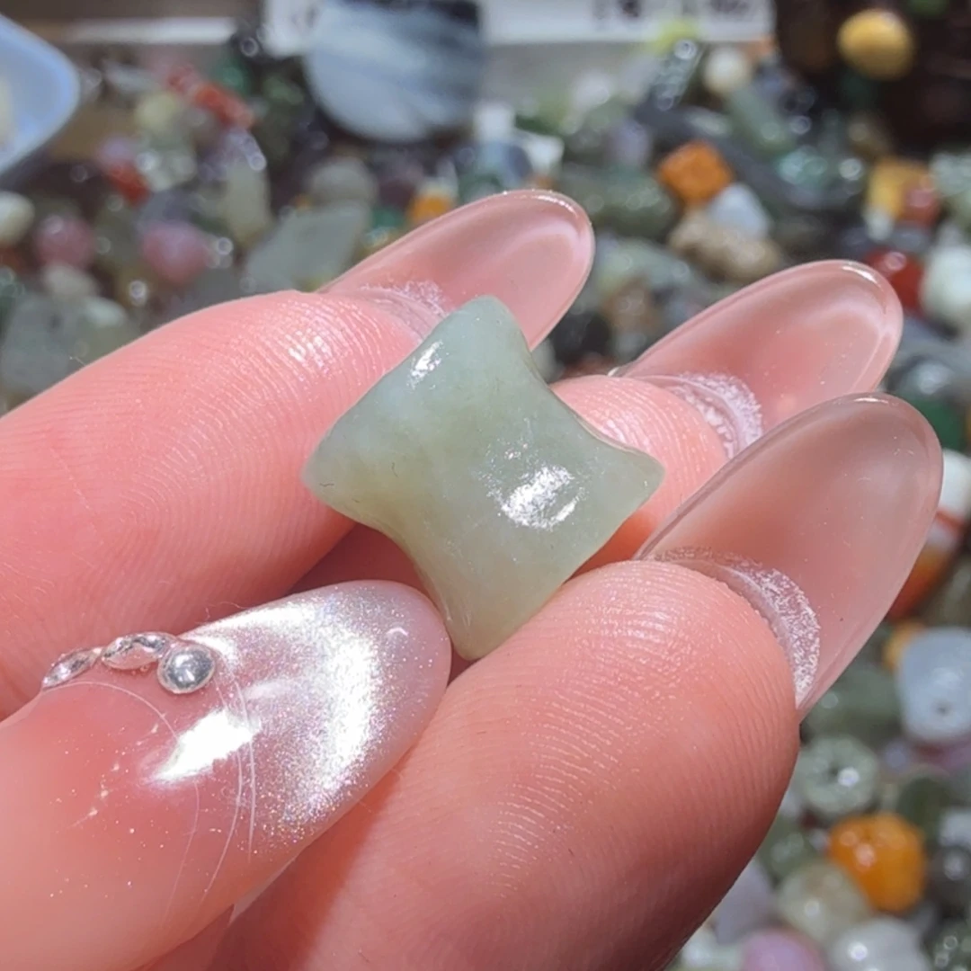 和田玉未镶嵌珠宝半成品