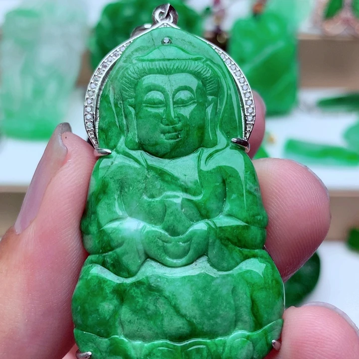吊坠(不含链)未镶嵌翡翠