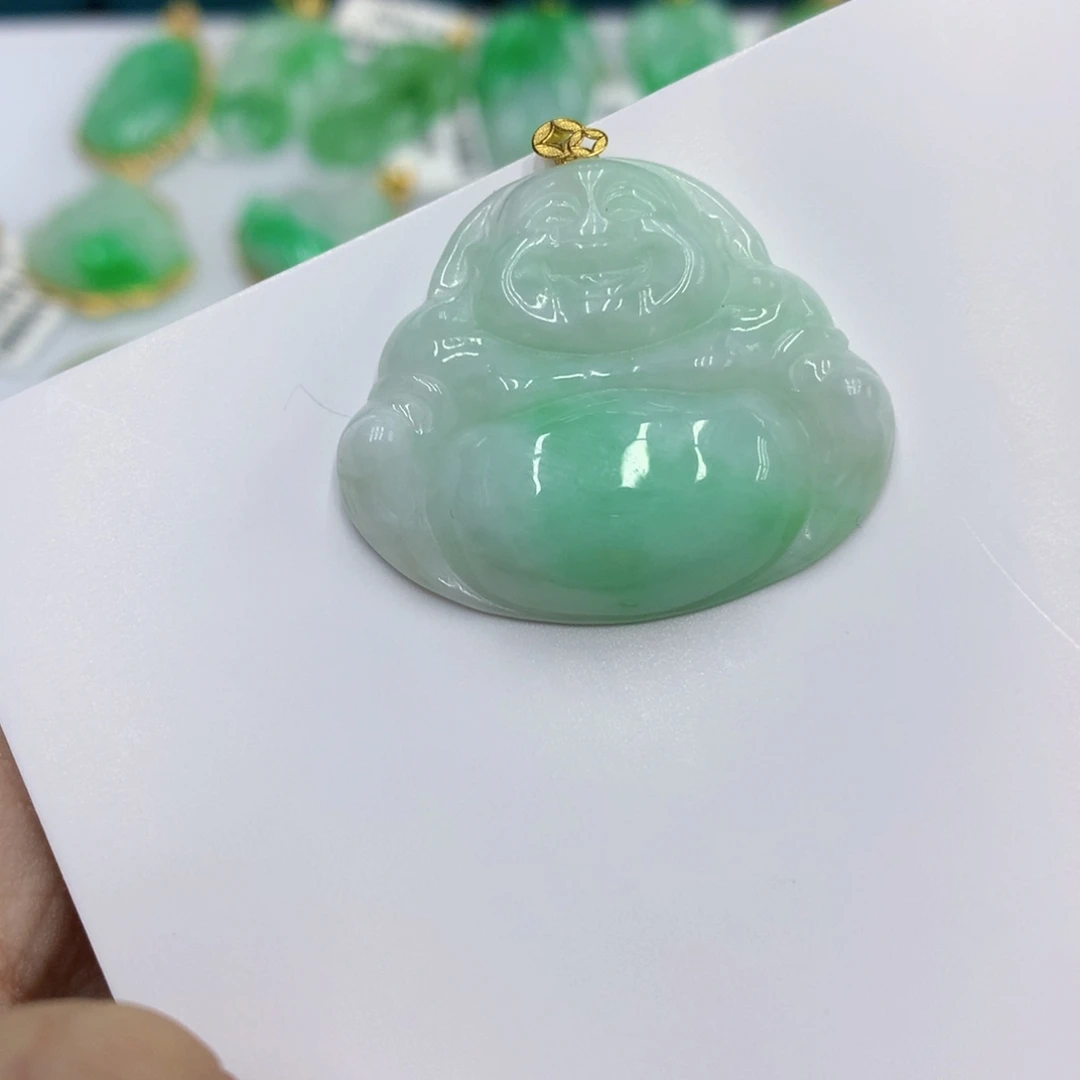 翡翠颈饰18K金镶嵌翡翠