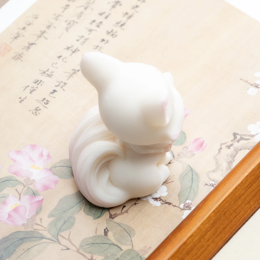 象牙果小狐狸彩绘粉色右右可爱摆件文玩