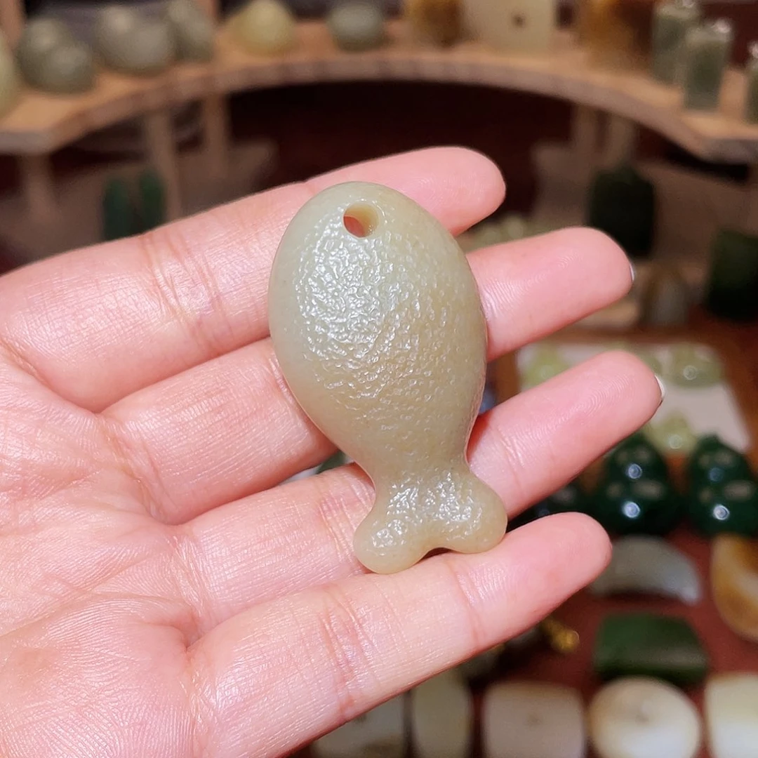 颈饰未镶嵌和田玉