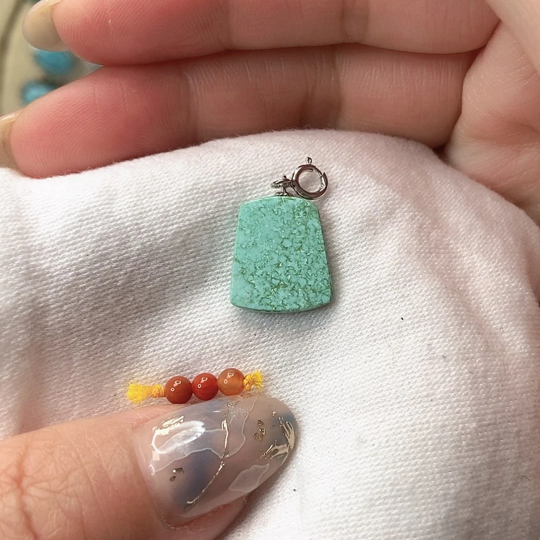 南红玛瑙未镶嵌珠宝奇石