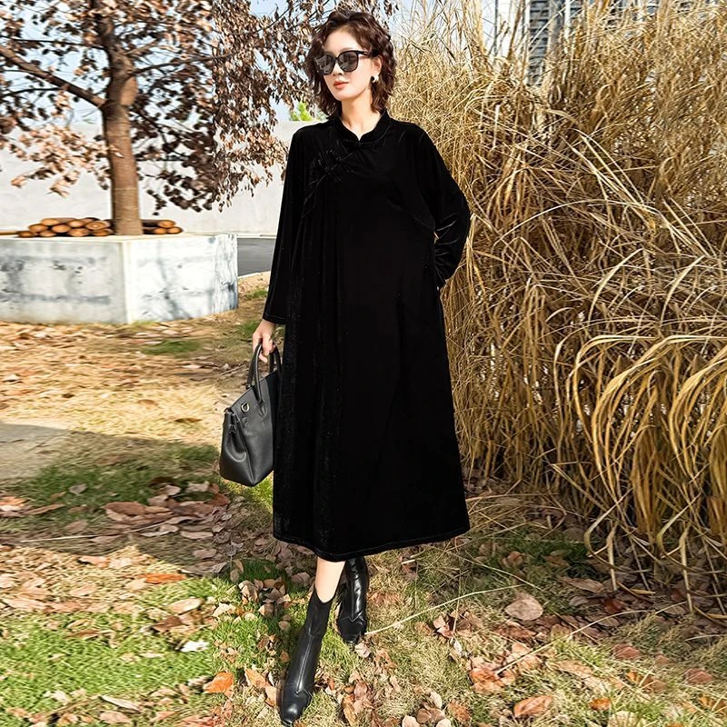 H秋季新款新中式国风丝绒盘扣大码连衣裙2025气质减龄显瘦长裙