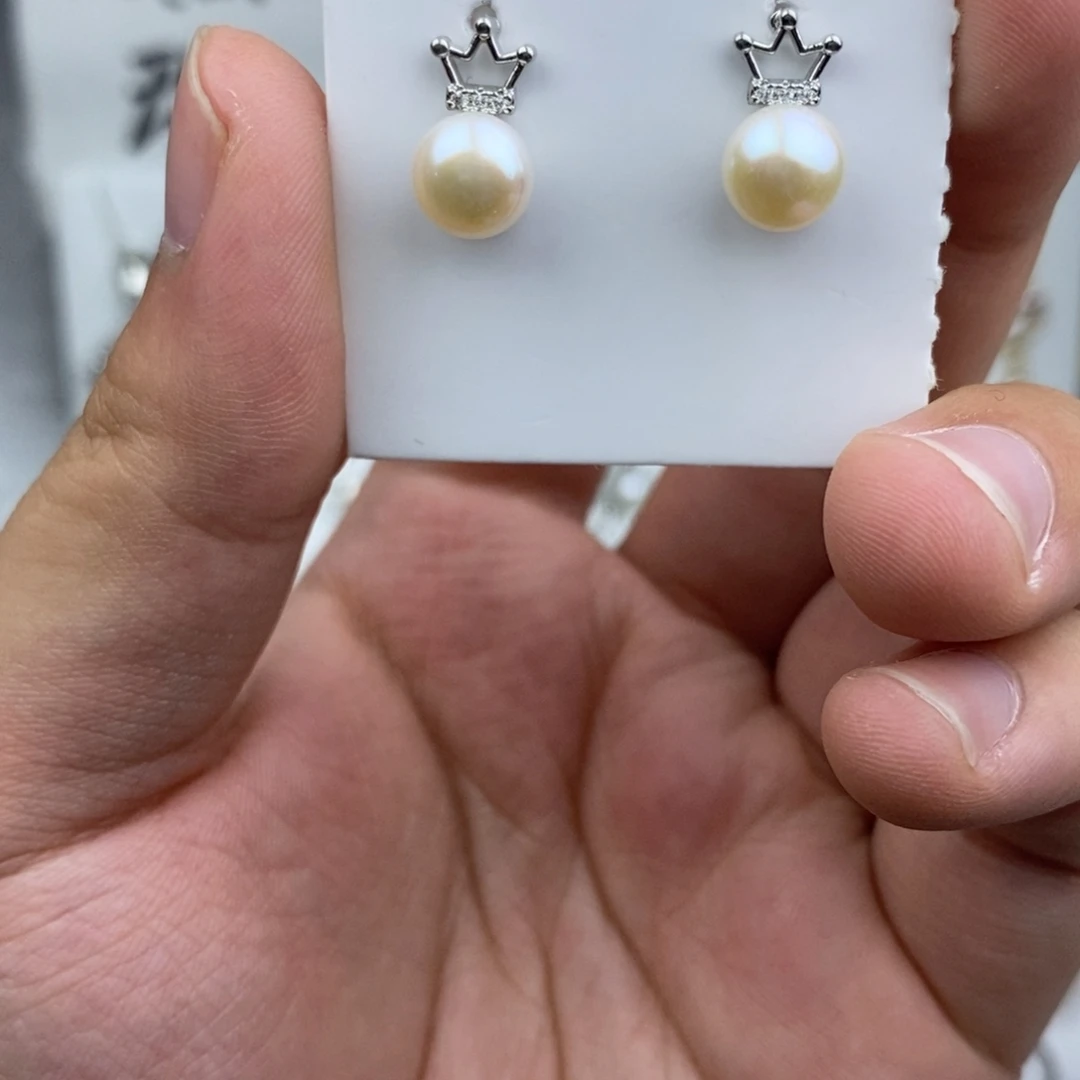淡水珍珠耳饰未镶嵌
