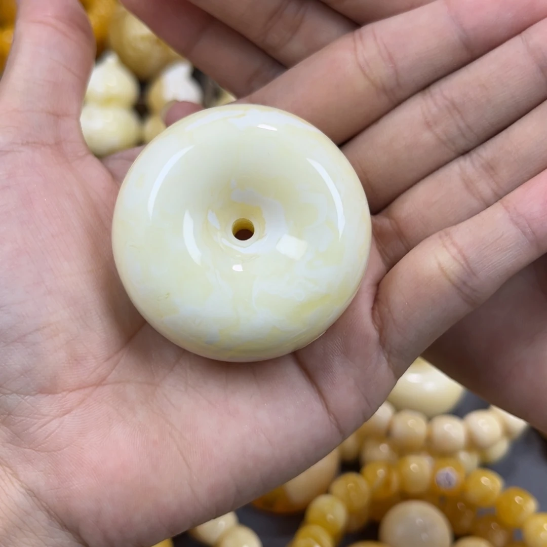 手串琥珀未镶嵌平安扣