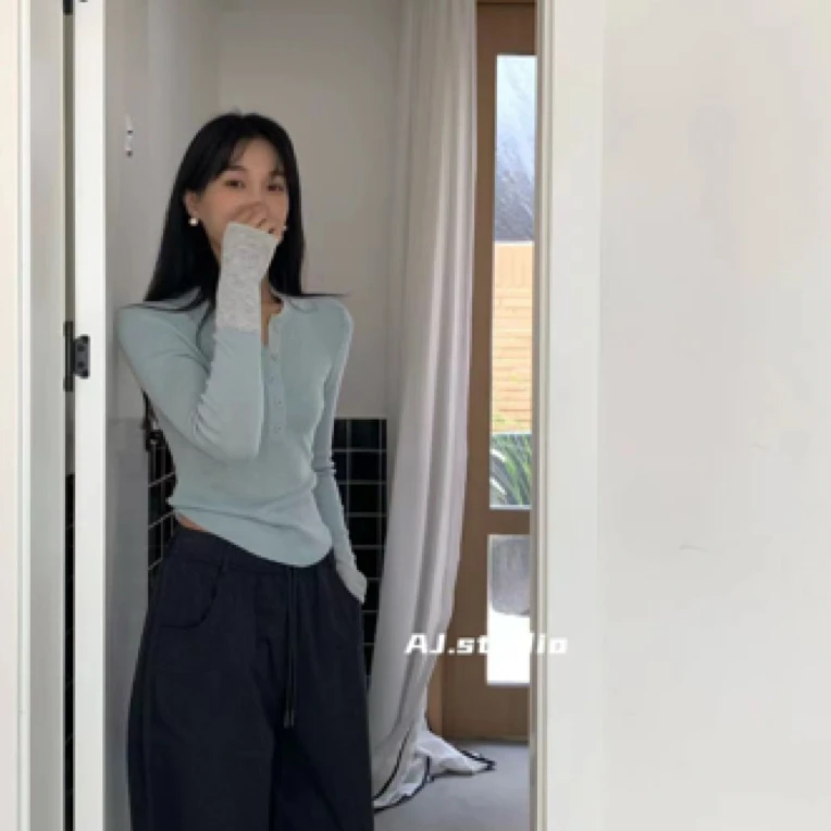 AJ（1ajy035#）软针织 撞色拼接五粒扣针织衫 2-23