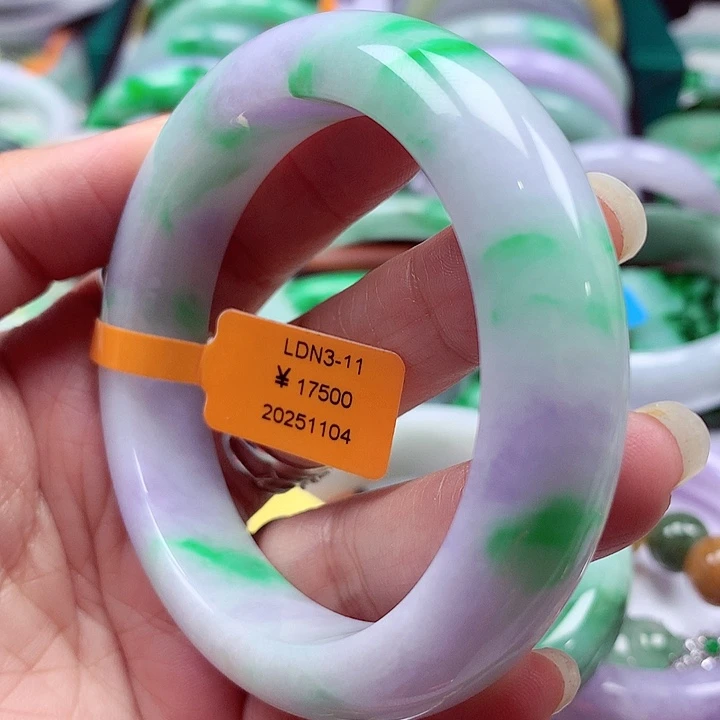 翡翠未镶嵌手镯翡翠