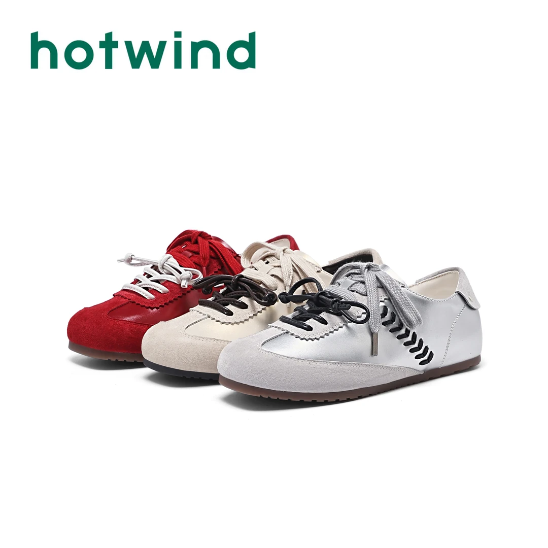 Hotwind/热风拼色系带低帮双鞋带休闲运动鞋女软底软面德训鞋