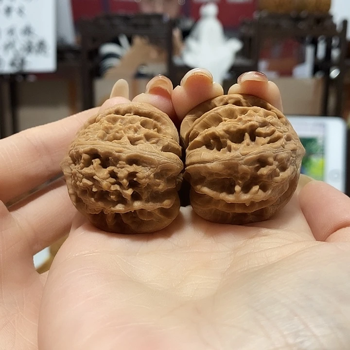 吊坠文玩核桃霞云岭狮子头福利随机