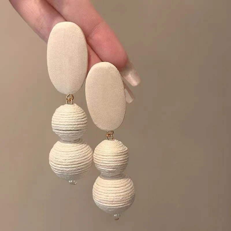 复古夸张圆形藤编耳钉白色球球耳环手工木质长款气质小众耳坠耳饰
