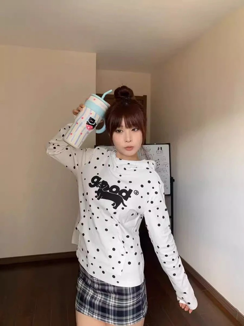 韩版小个子腊肠狗波点纯棉卫衣女秋冬薄款连帽设计感小众趣味上衣