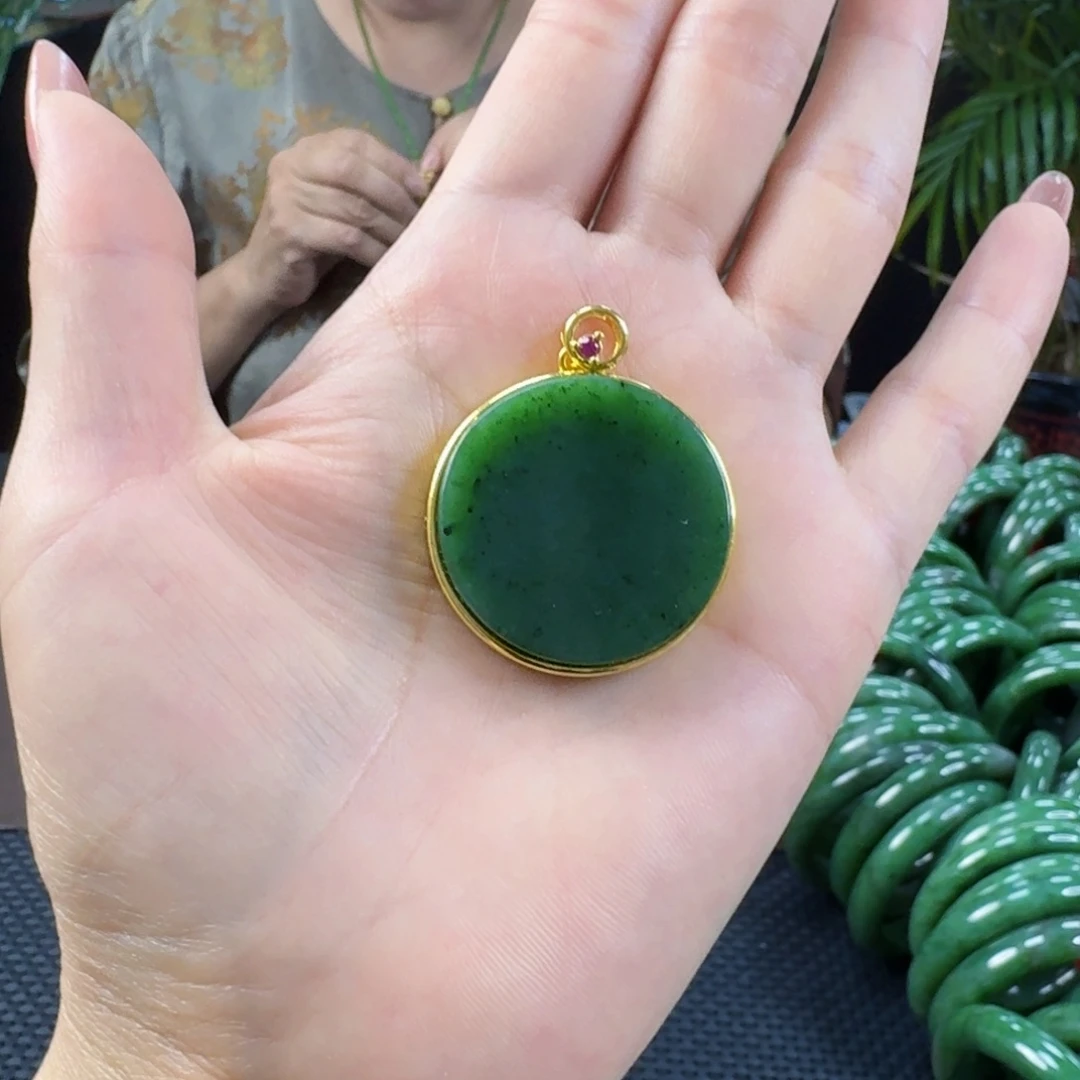 和田玉（碧玉）合金颈饰