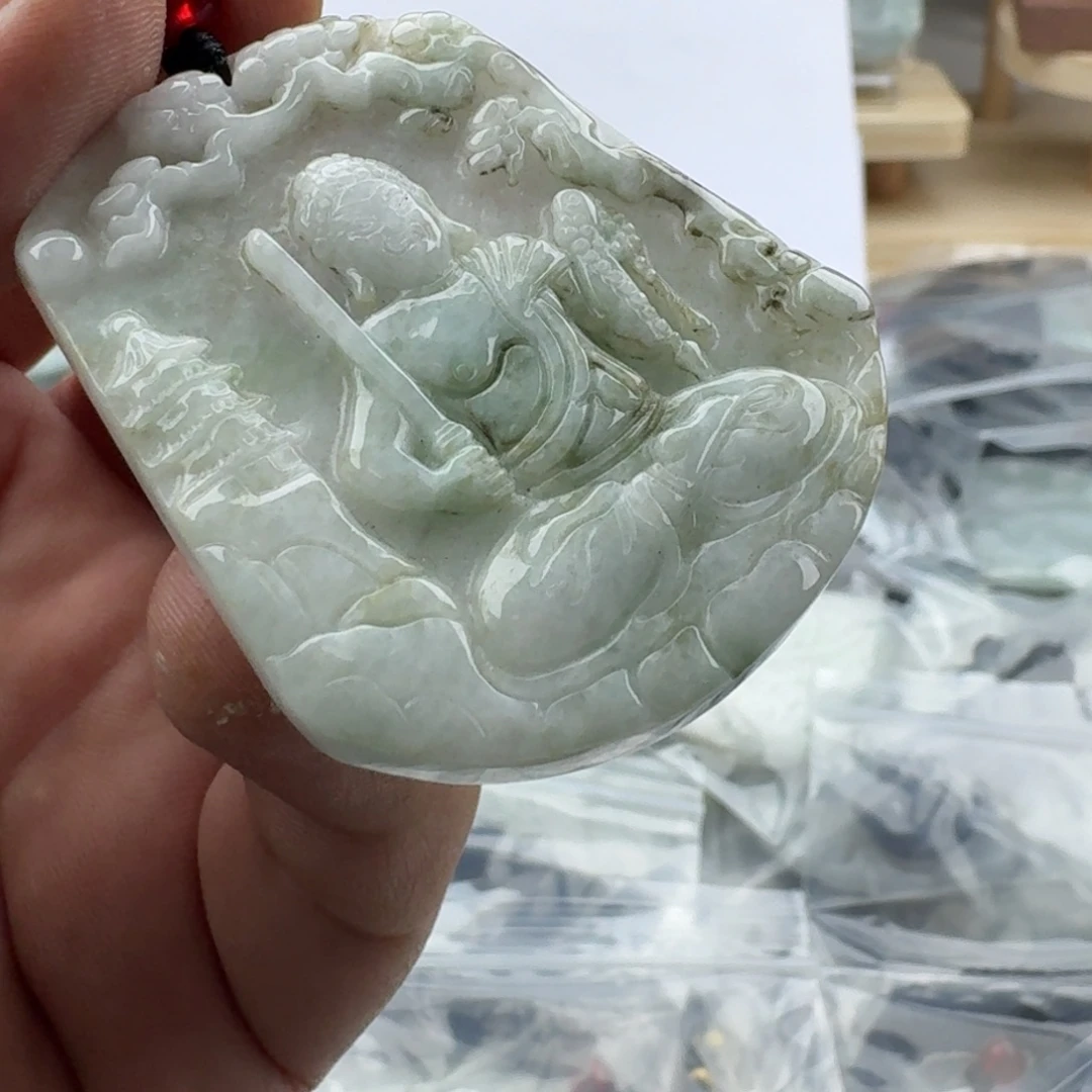 天***猫翡翠未镶嵌颈饰天然缅甸A货翡翠