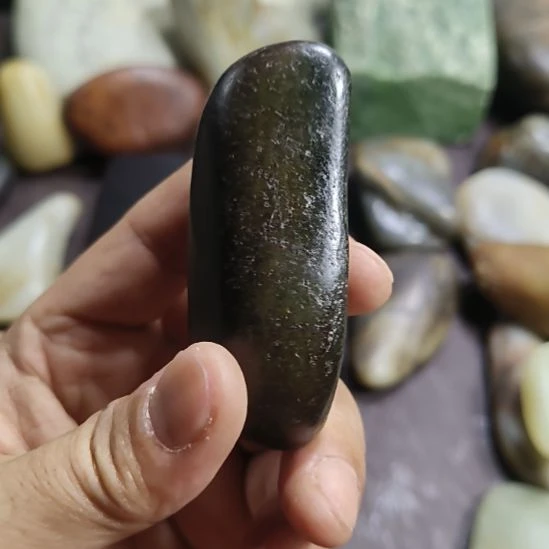 未镶嵌和田玉（糖玉）摆件