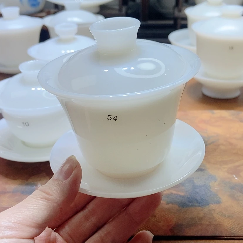 【闪购商品】这一年半年度实现净利润分别在什么位置