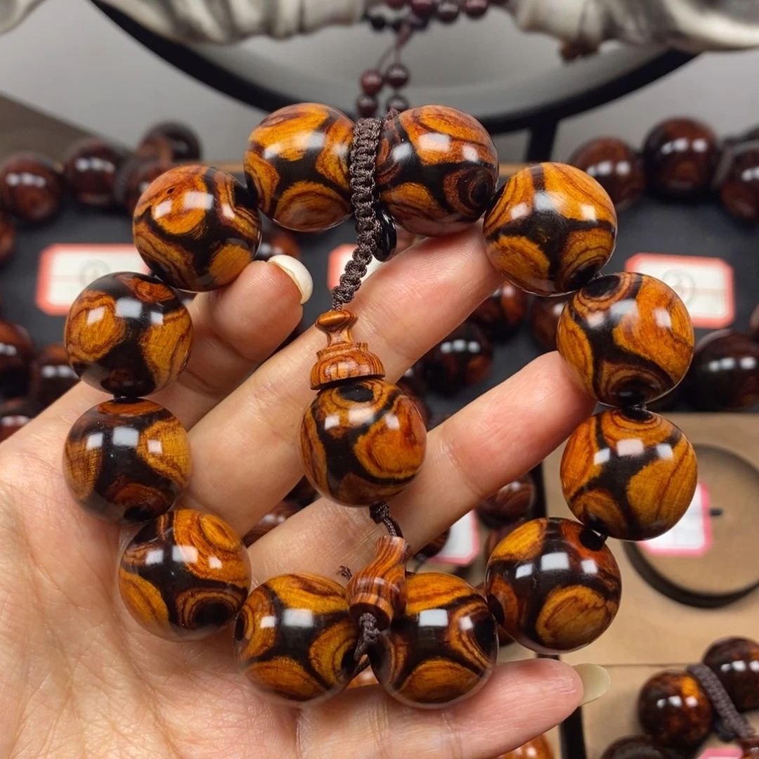 【闪购商品】黄花梨/降香黄檀温***%2.0高货黄金底对眼鬼脸