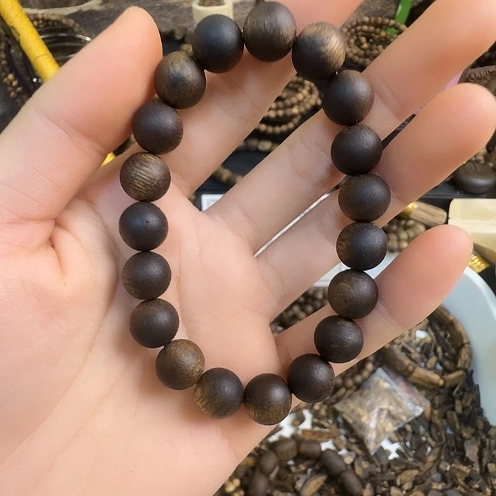 萍***苑沉香沉香碎屑海南树心老料1.0大12克➕沉香碎屑