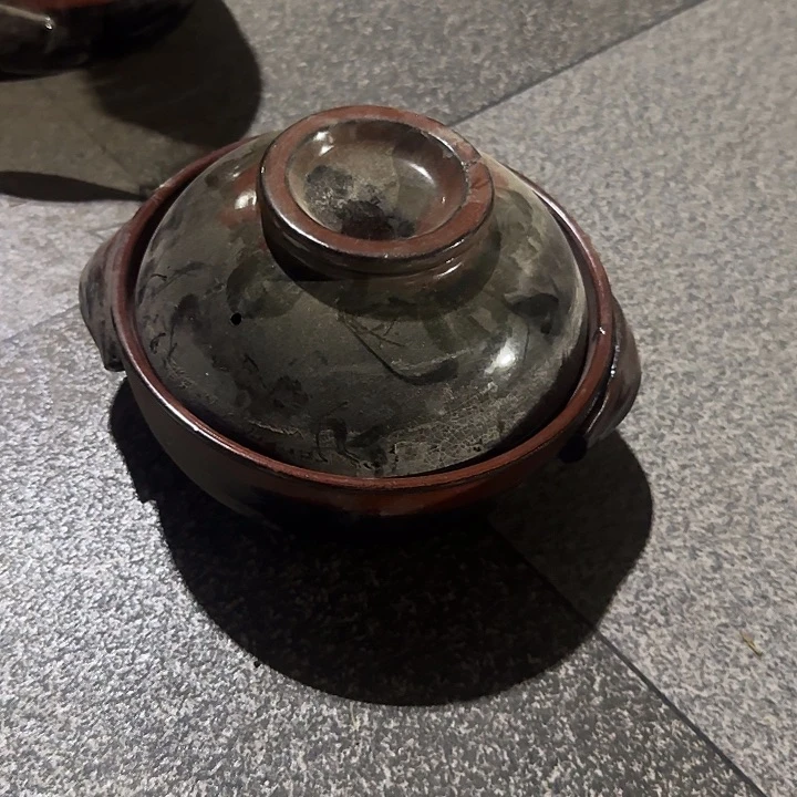 瓷片陶瓷盘子碗啥都有