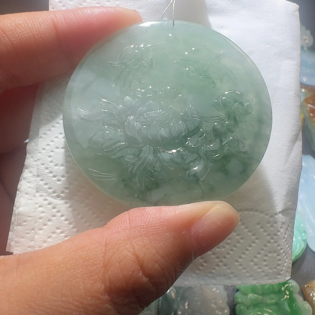 翡翠未镶嵌颈饰吊坠