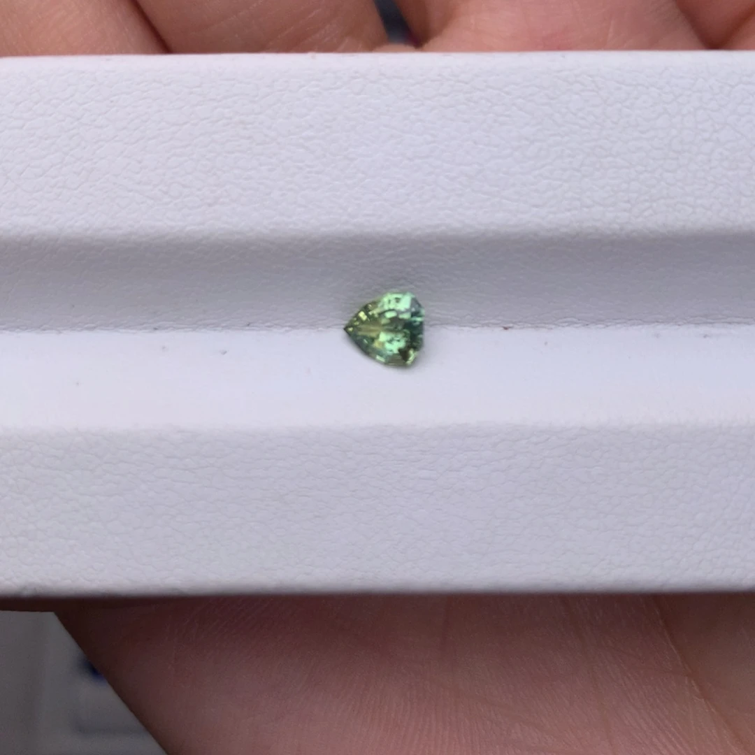 裸石蓝宝石0.64ct